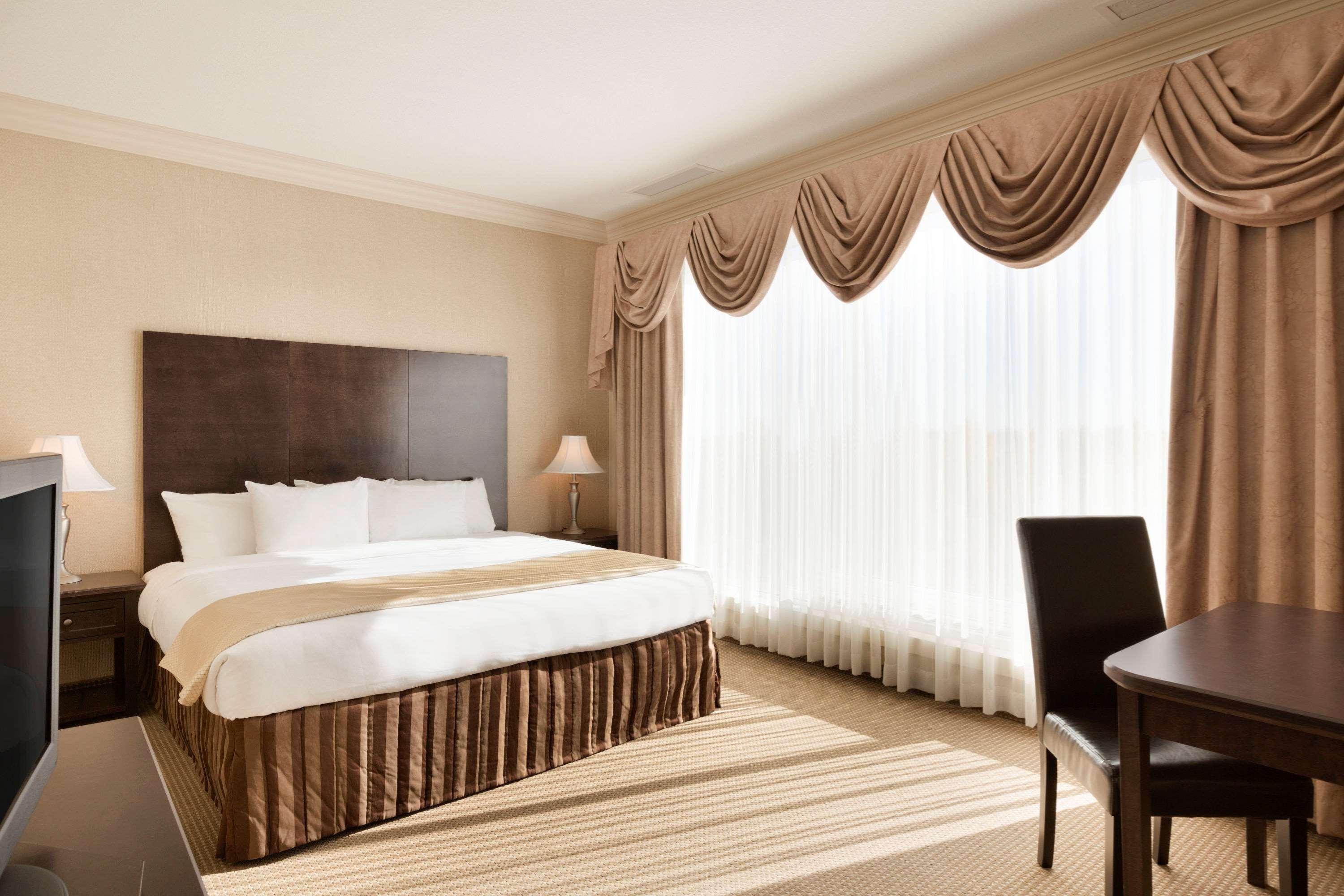 Border Inn & Suites Lloydminster Eksteriør billede