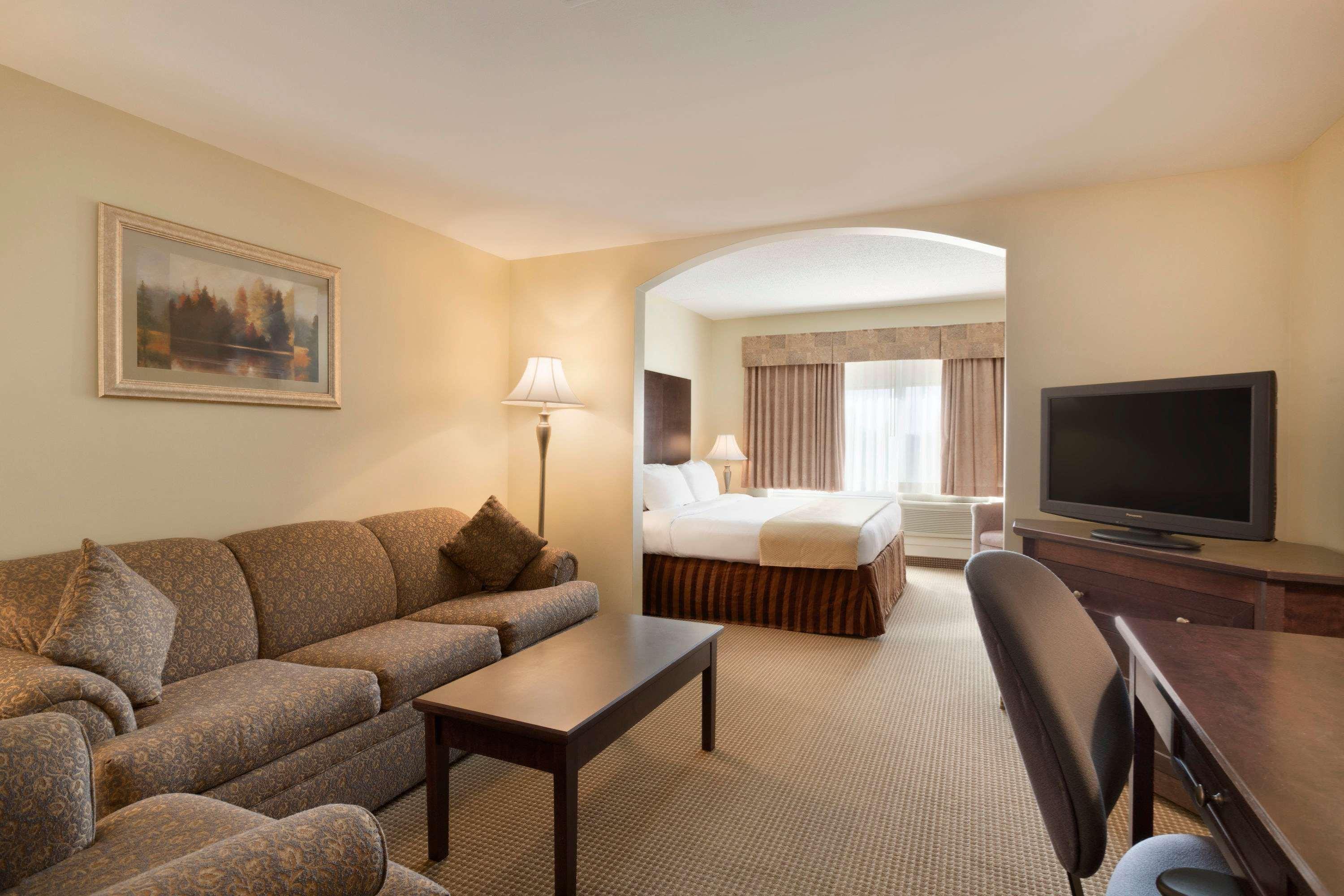 Border Inn & Suites Lloydminster Eksteriør billede