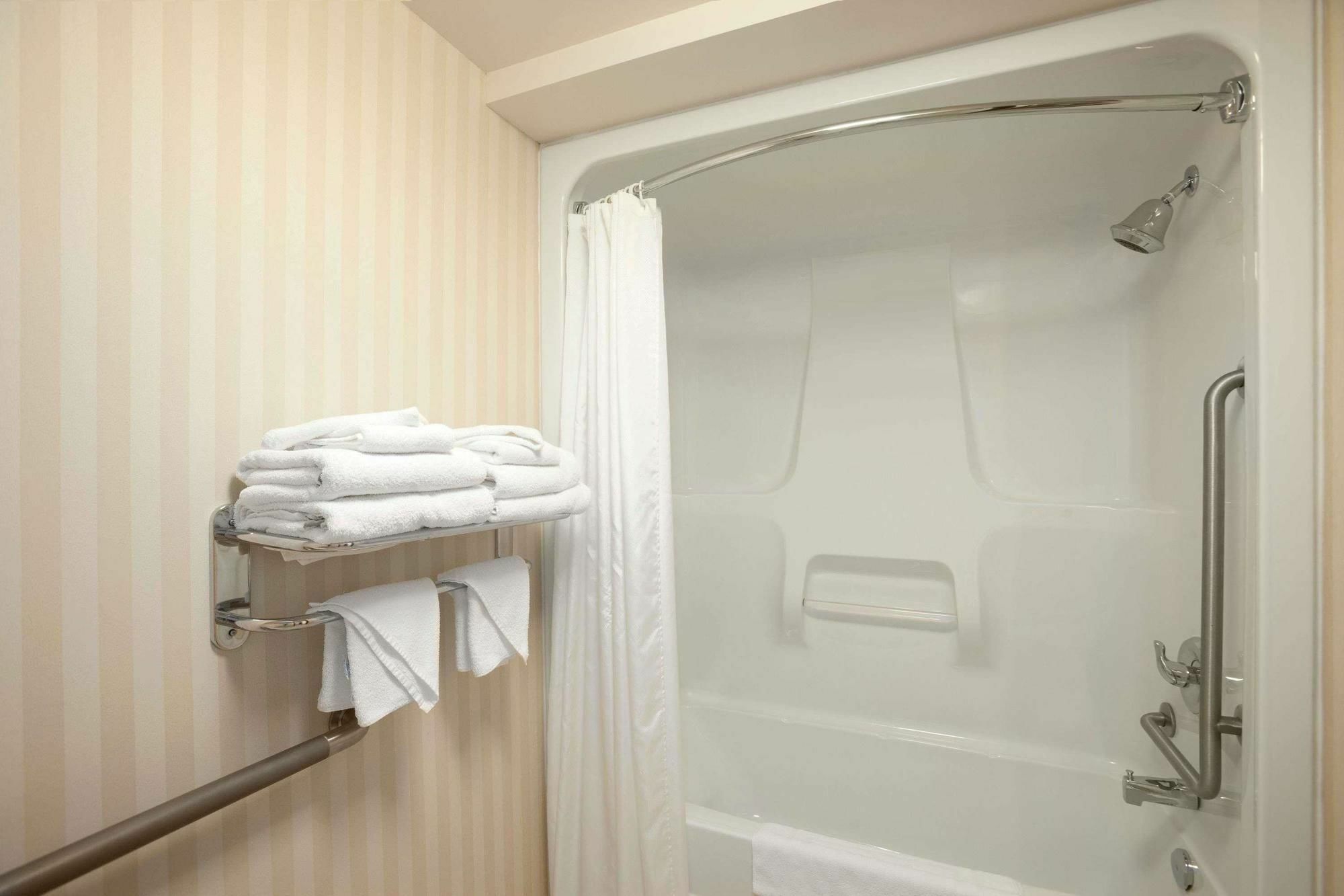 Border Inn & Suites Lloydminster Eksteriør billede